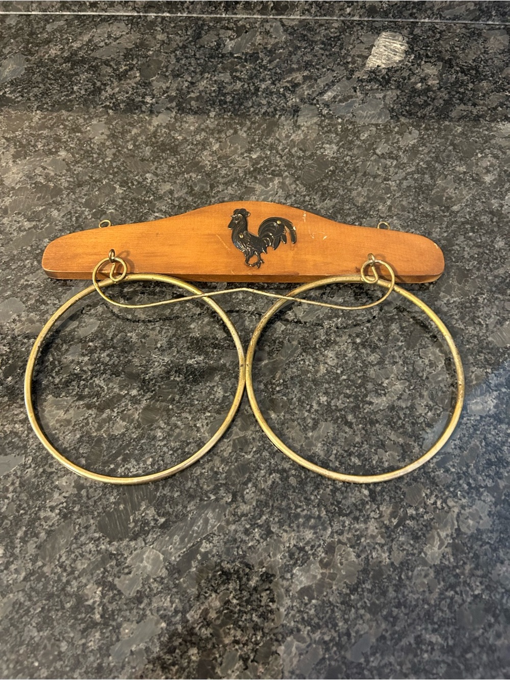Rooster Wood & Brass Double Hoop Dish Towel Holder - Brown/Gold